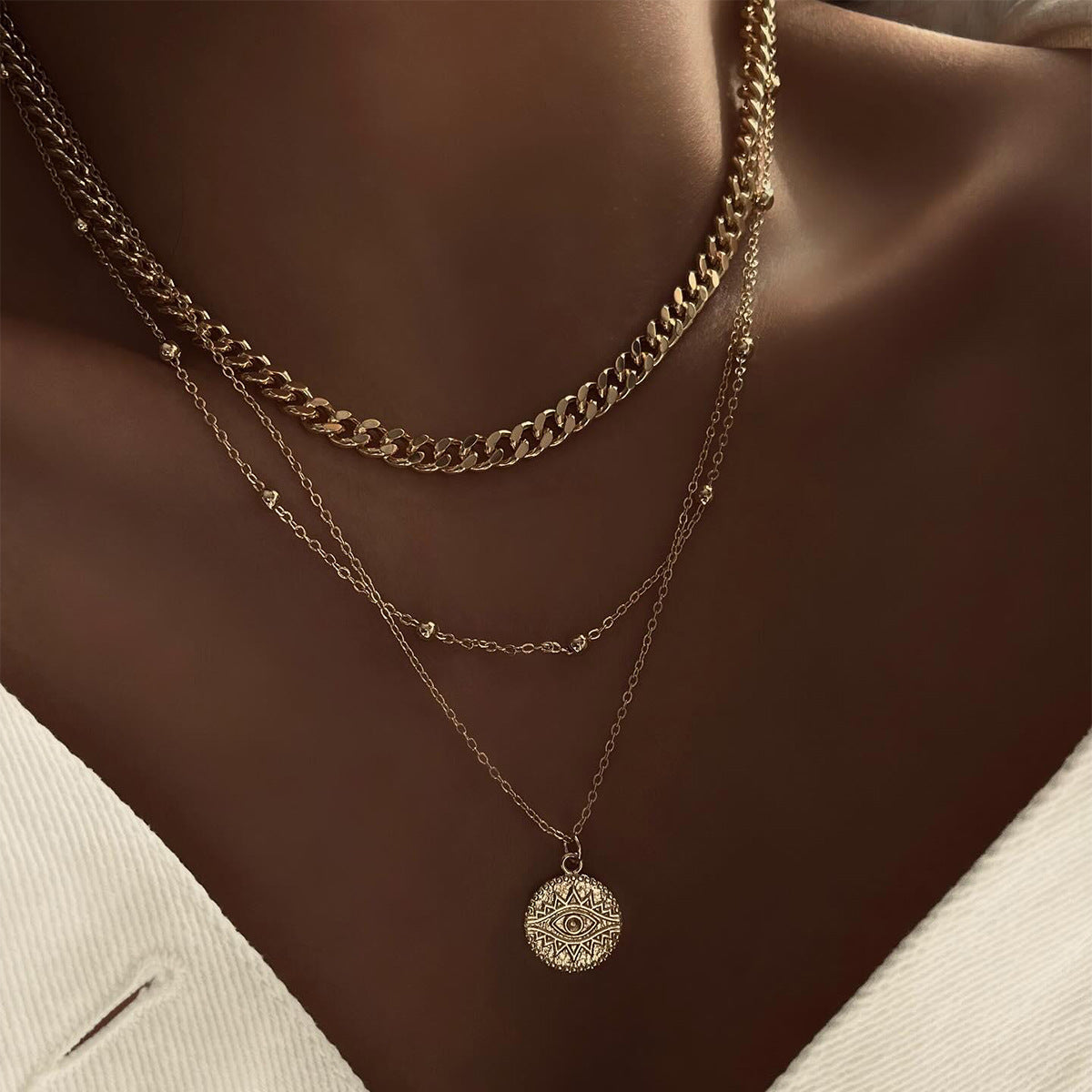 Fashion devil's eye round pendant necklace
