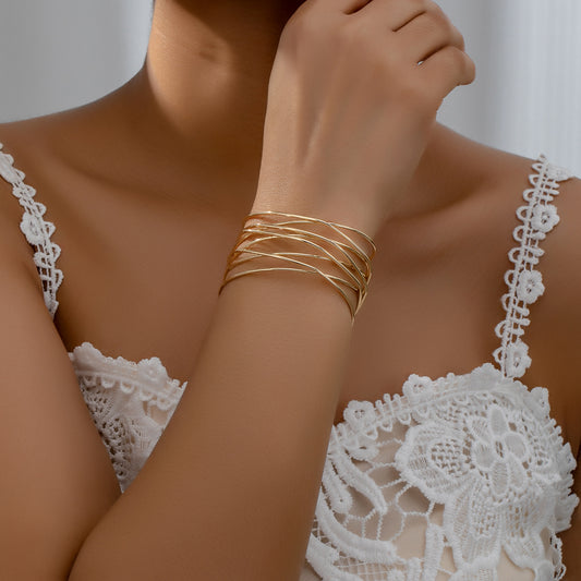 Elegant Classical Retro Style Cross Staggered Open-ended Bracelet